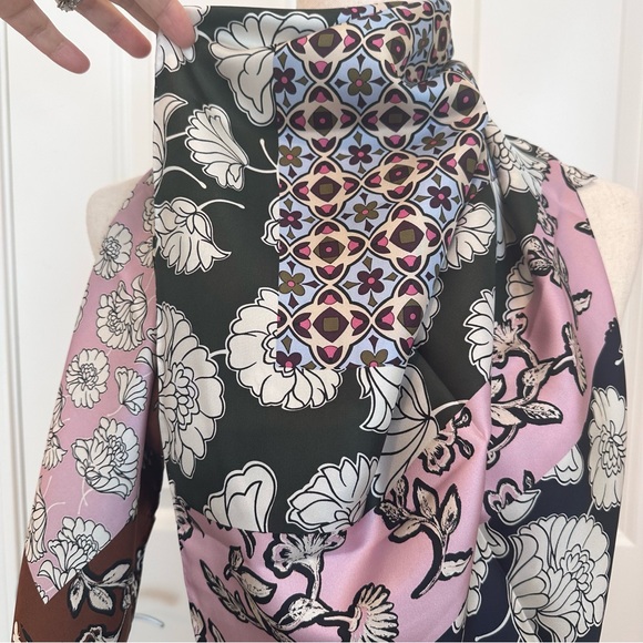 NWOT Max Mara Weekend Label-cut Printed Silk Twin Scarf Sz:90*90cm Spring/Summer - Picture 13 of 16